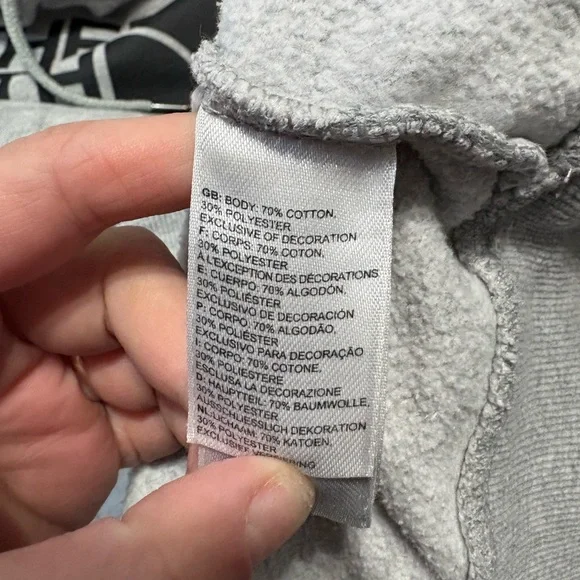 The North Face Gray Logo Hoodie Sweatshirt | Cozy Fleece | Unisex - Picture 7 of 8